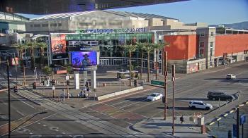 Weather camera view of Palomar Hotel.