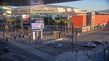 Weather camera view of Palomar Hotel.