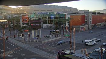 Weather camera view of Palomar Hotel.