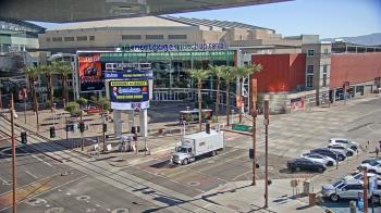 Weather camera view of Palomar Hotel.