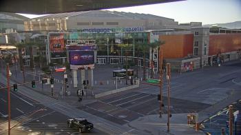 Weather camera view of Palomar Hotel.