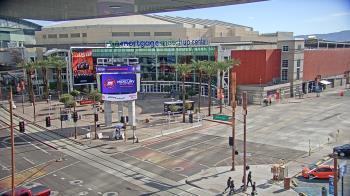 Weather camera view of Palomar Hotel.