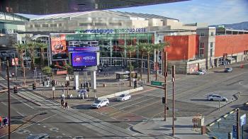 Weather camera view of Palomar Hotel.