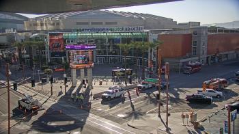 Weather camera view of Palomar Hotel.
