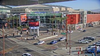 Weather camera view of Palomar Hotel.
