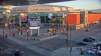 Weather camera view of Palomar Hotel.