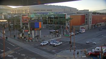 Weather camera view of Palomar Hotel.