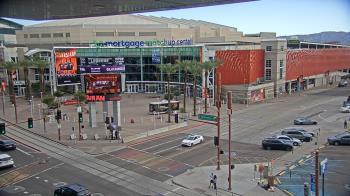 Weather camera view of Palomar Hotel.