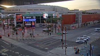 Weather camera view of Palomar Hotel.