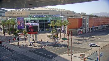 Weather camera view of Palomar Hotel.