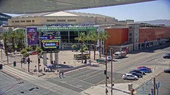 Weather camera view of Palomar Hotel.