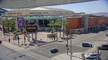 Weather camera view of Palomar Hotel.