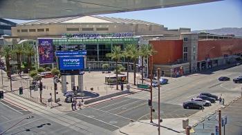 Weather camera view of Palomar Hotel.
