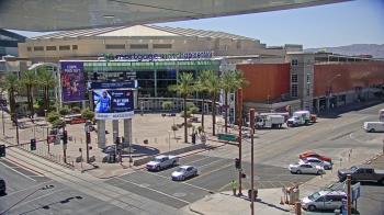 Weather camera view of Palomar Hotel.