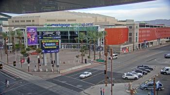 Weather camera view of Palomar Hotel.
