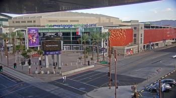 Weather camera view of Palomar Hotel.