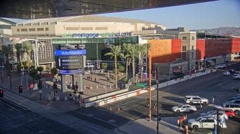 Weather camera view of Palomar Hotel.