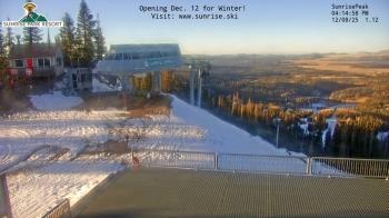Weather camera view of Sunrise Park Resort 10650 ft elev.
