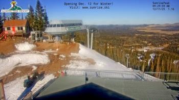 Weather camera view of Sunrise Park Resort 10650 ft elev.