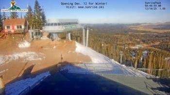 Weather camera view of Sunrise Park Resort 10650 ft elev.