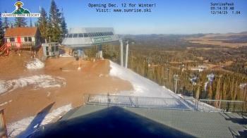 Weather camera view of Sunrise Park Resort 10650 ft elev.