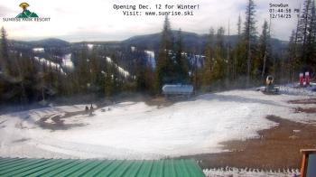 Weather camera view of Sunrise Park Resort 10650 ft elev.