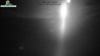 Weather camera view of Sunrise Park Resort 10650 ft elev.