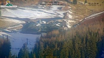 Weather camera view of Sunrise Park Resort 10650 ft elev.