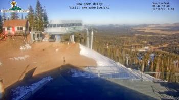 Weather camera view of Sunrise Park Resort 10650 ft elev.