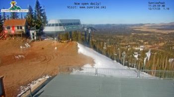 Weather camera view of Sunrise Park Resort 10650 ft elev.