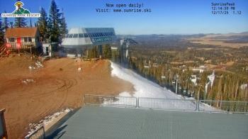 Weather camera view of Sunrise Park Resort 10650 ft elev.