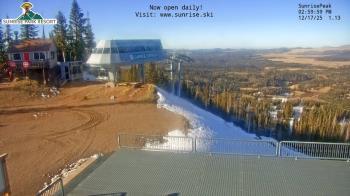 Weather camera view of Sunrise Park Resort 10650 ft elev.
