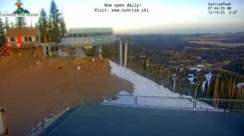 Weather camera view of Sunrise Park Resort 10650 ft elev.