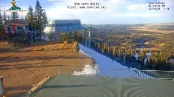 Weather camera view of Sunrise Park Resort 10650 ft elev.