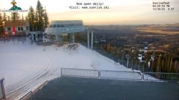 Weather camera view of Sunrise Park Resort 10650 ft elev.