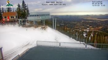 Weather camera view of Sunrise Park Resort 10650 ft elev.