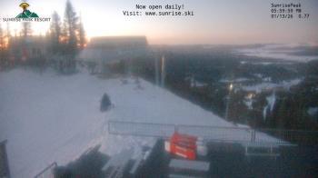 Weather camera view of Sunrise Park Resort 10650 ft elev.