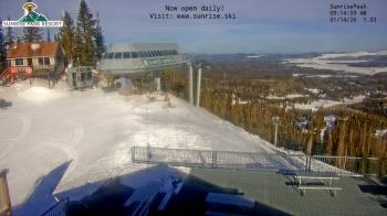 Weather camera view of Sunrise Park Resort 10650 ft elev.