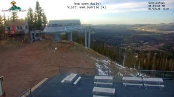 Weather camera view of Sunrise Park Resort 10650 ft elev.