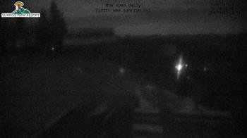Weather camera view of Sunrise Park Resort 10650 ft elev.
