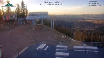 Weather camera view of Sunrise Park Resort 10650 ft elev.