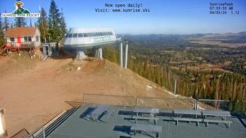 Weather camera view of Sunrise Park Resort 10650 ft elev.