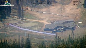 Weather camera view of Sunrise Park Resort 10650 ft elev.