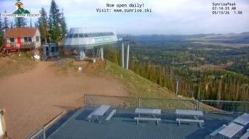 Weather camera view of Sunrise Park Resort 10650 ft elev.