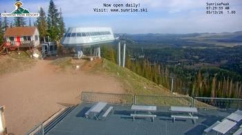 Weather camera view of Sunrise Park Resort 10650 ft elev.