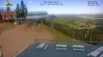 Weather camera view of Sunrise Park Resort 10650 ft elev.