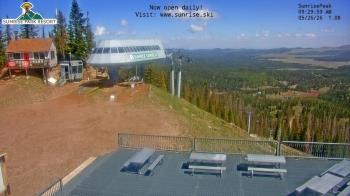 Weather camera view of Sunrise Park Resort 10650 ft elev.