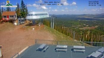 Weather camera view of Sunrise Park Resort 10650 ft elev.