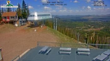 Weather camera view of Sunrise Park Resort 10650 ft elev.