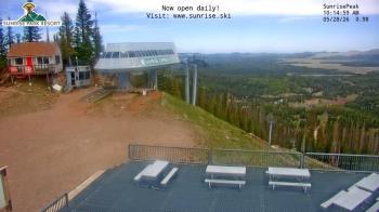 Weather camera view of Sunrise Park Resort 10650 ft elev.